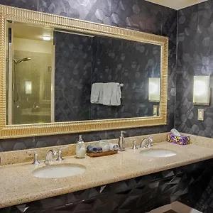 Appart hôtel 2100 Sqft Penthouse W/ Strip Views! Pool Gym, Las Vegas